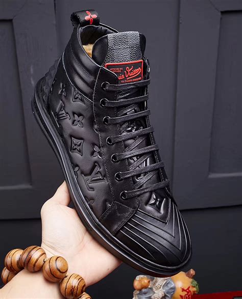 scarpe louis vuitton uomo prezzo|Sneakers Louis Vuitton .